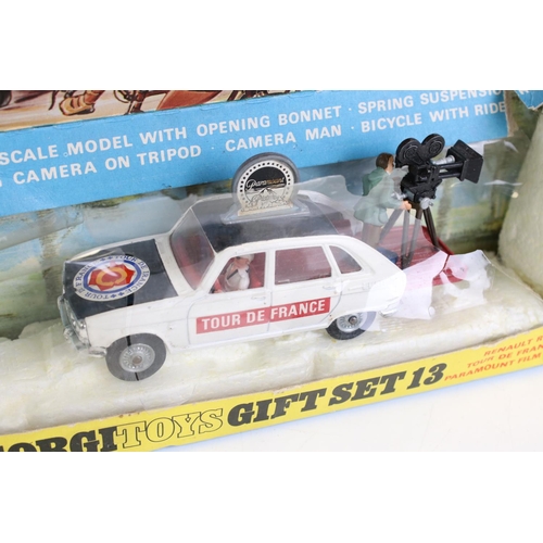 Boxed Corgi Gift Set 13 Renault R16 Tour de France Paramount
