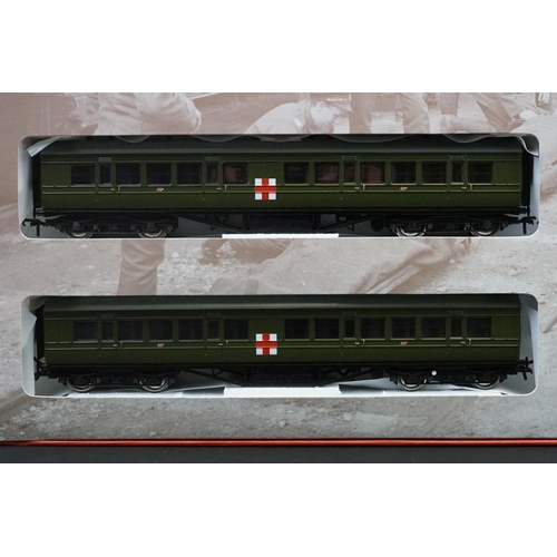 1 - Boxed Bachmann OO gauge 30325 First World War Ambulance Train No 40 Special Commemorative Edition se... 