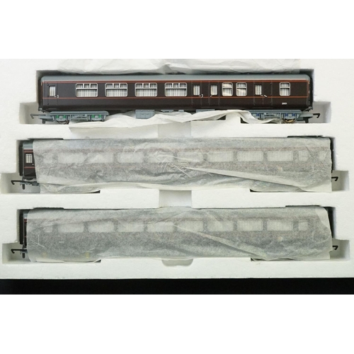 10 - Boxed Hornby Marks & Spencer R1045 The Royal Train train set complete with Princess Elizabeth locomo... 