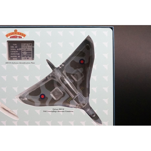 2 - Boxed Bachmann OO gauge 30375 AVRO Vulcan XH558 The Spirit of Great Britain Special Collector's Edit... 