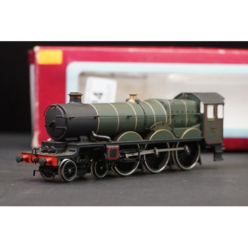 24 - Two boxed OO gauge locomotives to include Bachmann 32303 2251 Collett Goods 2251 BR green e/crest an... 