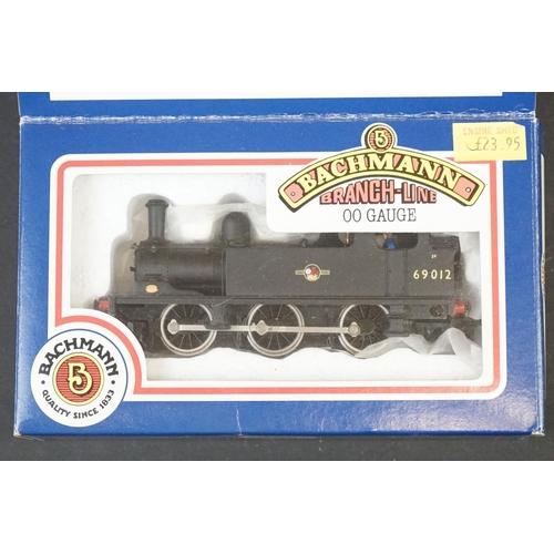 29 - Three OO gauge locomotives to include 2 x Lima (GWR 9400 0-4-2 & GWR 4589 2-6-2) and Bachmann 31053 ... 