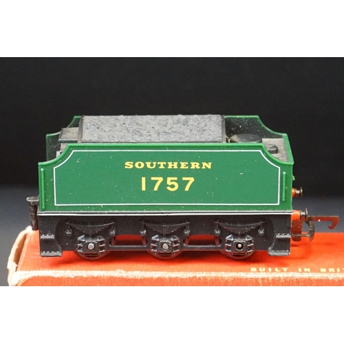 30 - Four boxed Triang Hornby locomotives to include R871 LMS 4-6-2 Coronation Locomotive in maroon, 2 x ... 