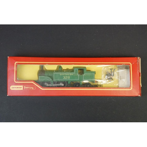 30 - Four boxed Triang Hornby locomotives to include R871 LMS 4-6-2 Coronation Locomotive in maroon, 2 x ... 