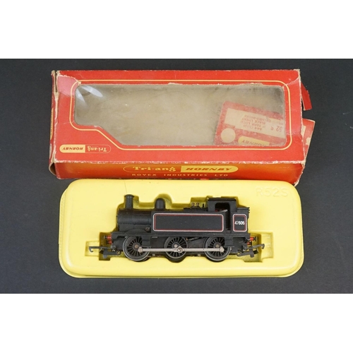 30 - Four boxed Triang Hornby locomotives to include R871 LMS 4-6-2 Coronation Locomotive in maroon, 2 x ... 