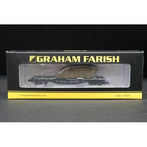 32 - Group of N gauge model railway to include 2 x cased Graham Farish locomotives (371986A Class 64XX Pa... 