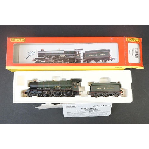 35 - Two boxed Hornby OO gauge Super Detail locomotives to include R2233 GWR 4-6-0 King Class King Stephe... 