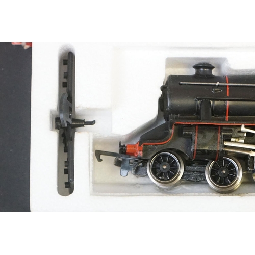 36 - Six boxed Hornby OO gauge locomotives to include R250 BR Class 58 Co Co Diesel, R072 BR Class 25 Die... 