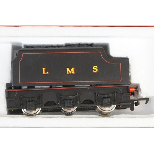 36 - Six boxed Hornby OO gauge locomotives to include R250 BR Class 58 Co Co Diesel, R072 BR Class 25 Die... 