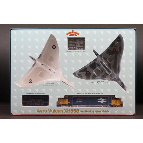 38 - Boxed Bachmann OO gauge Special Collectors Edition 30375 AVRO Vulcan XH558 The Spirit of Great Brita... 