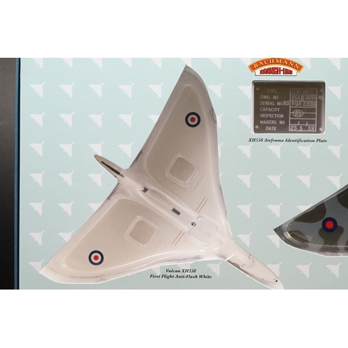 38 - Boxed Bachmann OO gauge Special Collectors Edition 30375 AVRO Vulcan XH558 The Spirit of Great Brita... 