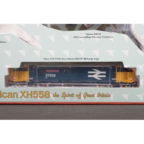 38 - Boxed Bachmann OO gauge Special Collectors Edition 30375 AVRO Vulcan XH558 The Spirit of Great Brita... 