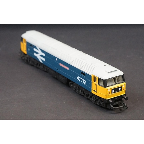 41 - 14 OO gauge Diesel locomotives to include Lima Marston Vale, Lima Royal Oak, Hornby Railfreight 5800... 