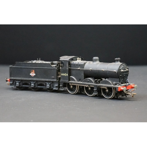 43 - 13 OO gauge locomotives to include Hornby, Lima & Airfix featuring Hornby Dublo 2-8-0LMS in black, A... 