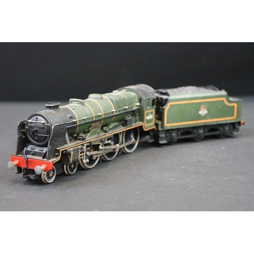 43 - 13 OO gauge locomotives to include Hornby, Lima & Airfix featuring Hornby Dublo 2-8-0LMS in black, A... 