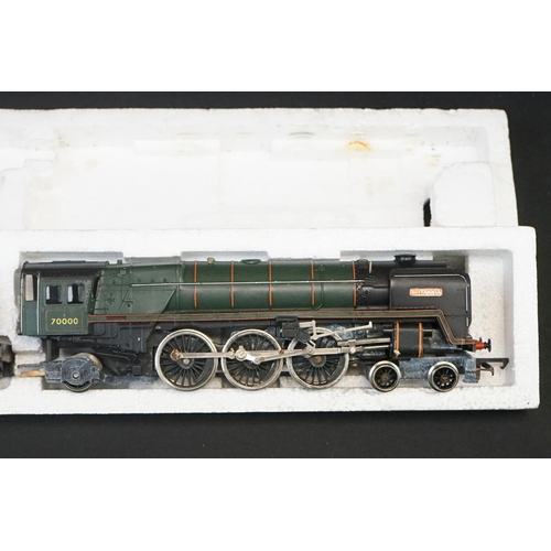 45 - Six Hornby OO gauge locomotives to include Loch Ness Highland Railway, Mallard, Britannia etc, condi... 