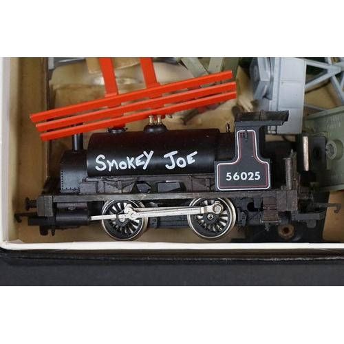 47 - Collection of boxed & unboxed OO gauge model railway featuring boxed Hornby R2636 BR 2-6-4T Stanier ... 