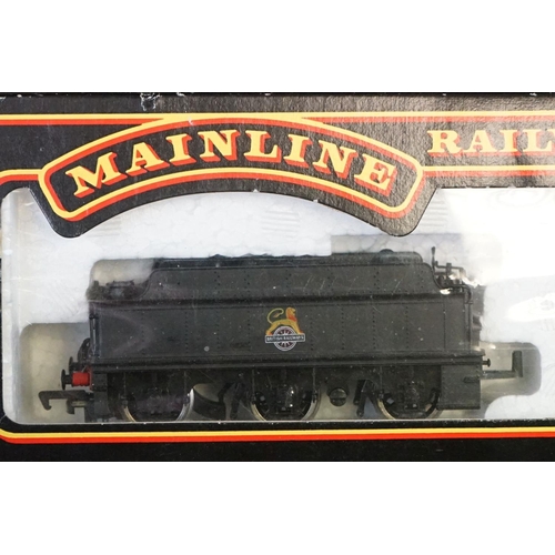 47 - Collection of boxed & unboxed OO gauge model railway featuring boxed Hornby R2636 BR 2-6-4T Stanier ... 