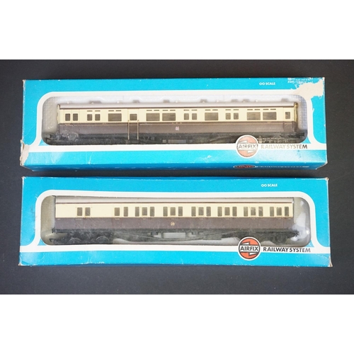 49 - 26 Boxed OO gauge items of rolling stock to include 14 x Airfix, 6 x Hornby, 3 x Wrenn Super Detail,... 