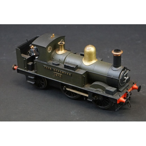 57 - Cast kit built O gauge 0-6-0 Fair Rosamund 1473 locomotive, with 2 figures, contained within custom ... 