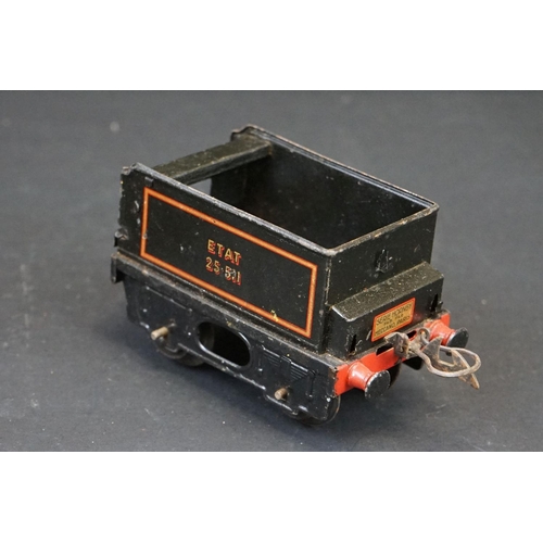 58 - Four Hornby O gauge locomotives to include French Serie Hornby 0-4-0 Etat 020-511 with Etat 25-511 t... 