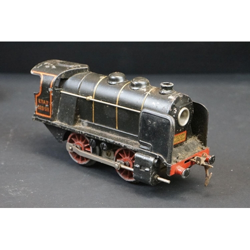 58 - Four Hornby O gauge locomotives to include French Serie Hornby 0-4-0 Etat 020-511 with Etat 25-511 t... 