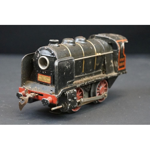 58 - Four Hornby O gauge locomotives to include French Serie Hornby 0-4-0 Etat 020-511 with Etat 25-511 t... 