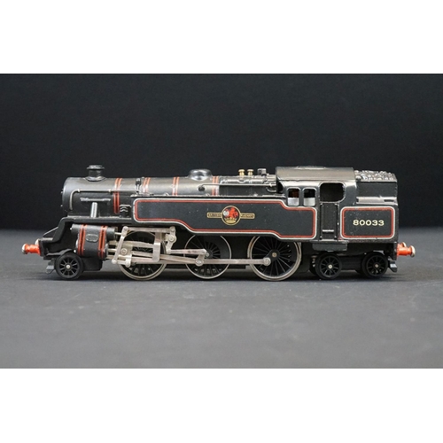 66 - Two OO gauge locomotives to include Hornby Dublo 4-6-2 Barnstable and Wrenn 2-6-4 BR 80033