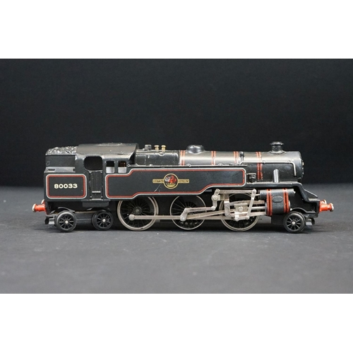 66 - Two OO gauge locomotives to include Hornby Dublo 4-6-2 Barnstable and Wrenn 2-6-4 BR 80033