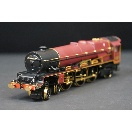 67 - Boxed ltd edn Hornby OO gauge R2215 LMS 4-6-2 Princess Elizabeth Princess Class 18ct gold part plate... 