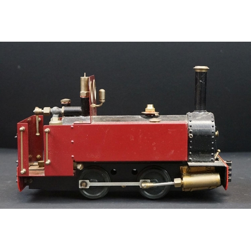 69 - Unmarked metal O gauge 0-4-0 locomotive with tender, in maroon, possibly a near complete Mamod Steam... 