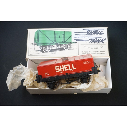 100 - 19 O gauge items of kit built rolling stock in boxes featuring Slaters, Parkside Dundas, Andrews, Bl... 