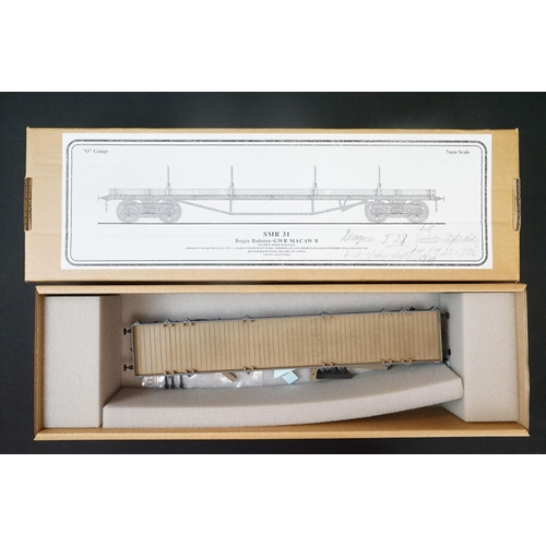 100 - 19 O gauge items of kit built rolling stock in boxes featuring Slaters, Parkside Dundas, Andrews, Bl... 