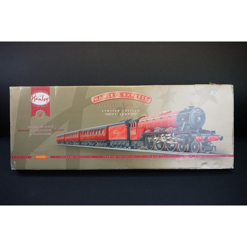 102 - Boxed ltd edn Hornby OO gauge R103 Hamleys Express train set, complete