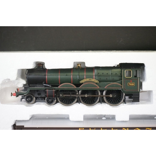 104 - Boxed Hornby OO gauge R1048 The Western Pullman electric train set complete with Cadbury Castle loco... 