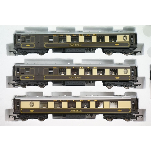 104 - Boxed Hornby OO gauge R1048 The Western Pullman electric train set complete with Cadbury Castle loco... 