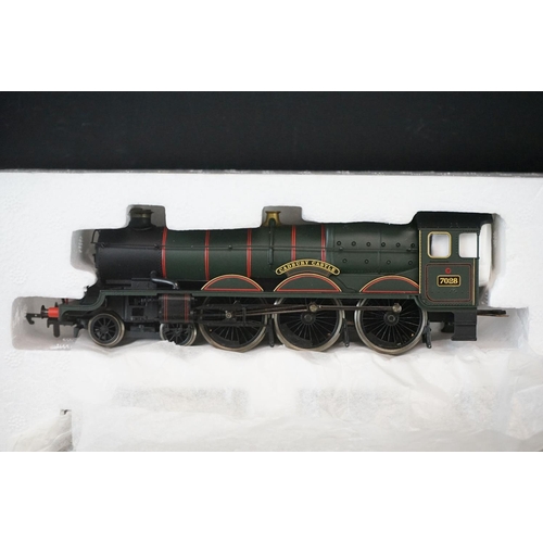 105 - Boxed Hornby OO gauge R1048 The Western Pullman electric train set, complete with items wrapped in o... 