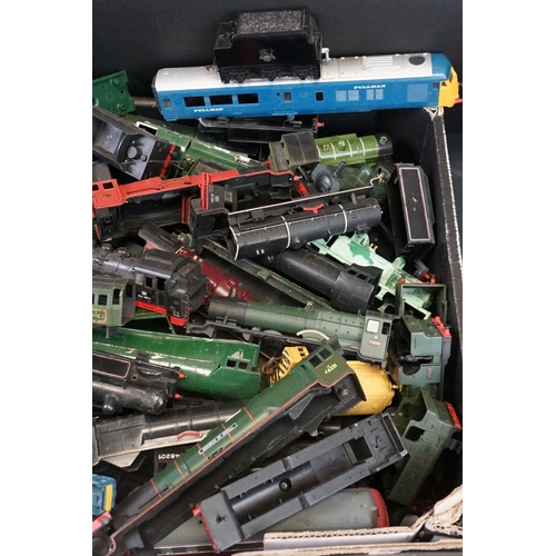 108 - Around 70 OO gauge locomotive shell bodies featuring various makers and models to include Hornby  Th... 