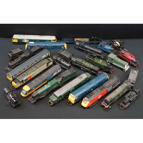 110 - 19 OO gauge locomotives to include Hornby Virgin Lady in Red, Airfix Royal Scot etc, condition varie... 