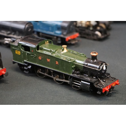 110 - 19 OO gauge locomotives to include Hornby Virgin Lady in Red, Airfix Royal Scot etc, condition varie... 