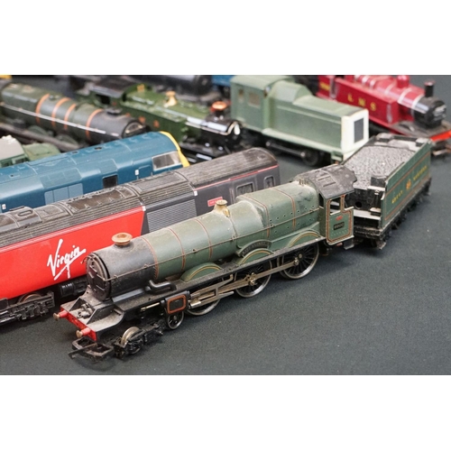 110 - 19 OO gauge locomotives to include Hornby Virgin Lady in Red, Airfix Royal Scot etc, condition varie... 