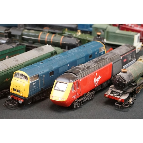 110 - 19 OO gauge locomotives to include Hornby Virgin Lady in Red, Airfix Royal Scot etc, condition varie... 