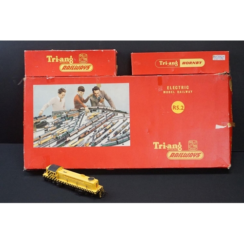 115 - Boxed Triang OO gauge RS2 electric train set with The Royal Locomotive & 3 x coaches (no track or co... 