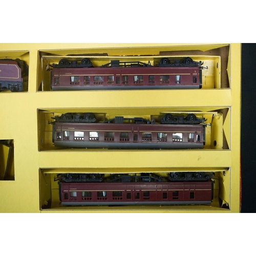 115 - Boxed Triang OO gauge RS2 electric train set with The Royal Locomotive & 3 x coaches (no track or co... 