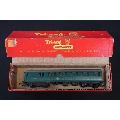 115 - Boxed Triang OO gauge RS2 electric train set with The Royal Locomotive & 3 x coaches (no track or co... 