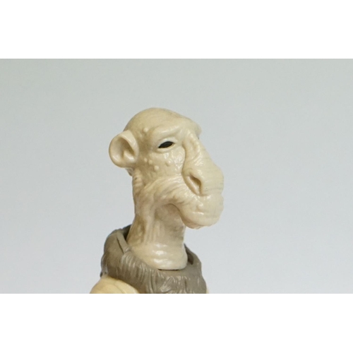 1677 - Stars Wars - Original Last 17 Yak Face figure complete with weapon in a vg overall condition, weapon... 