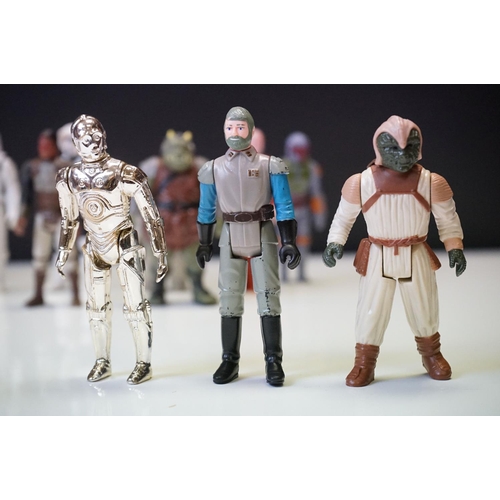 1688 - Star Wars - 30 play worn Star Wars figures to include 2 x Luke Skywalker (Jedi Knight), Nien Nunb, P... 