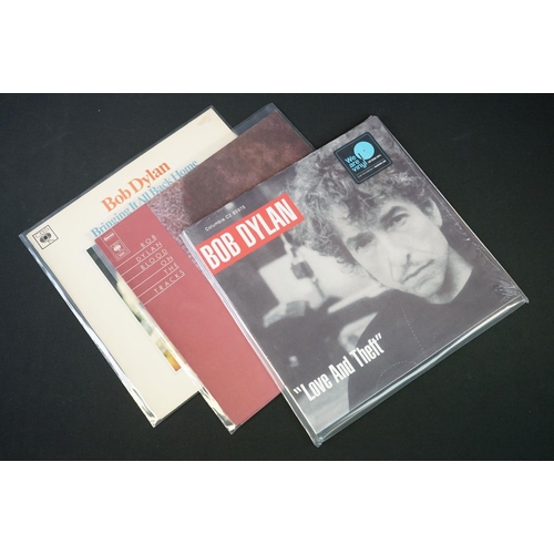 117 - Vinyl - 17 Bob Dylan LPs including modern reissues featuring Love And Theft (We Are Vinyl 180g press... 