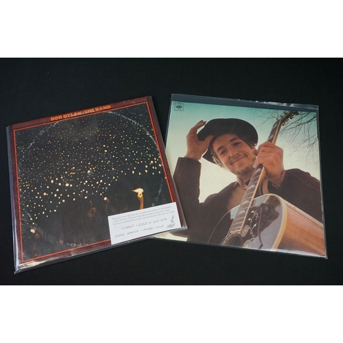 117 - Vinyl - 17 Bob Dylan LPs including modern reissues featuring Love And Theft (We Are Vinyl 180g press... 