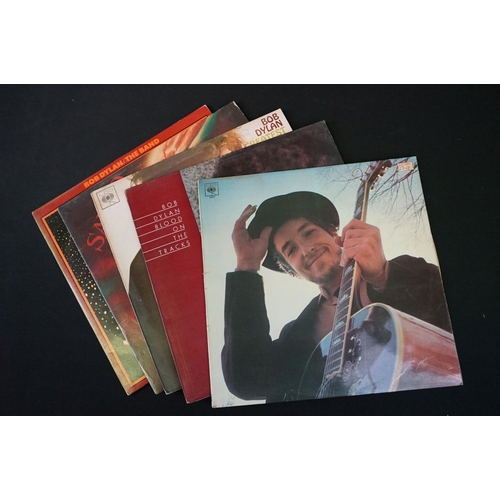 121 - Vinyl / CD’s – 26 Bob Dylan albums and 2 Box sets spanning his career to include The Times They Are ... 